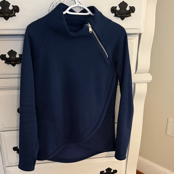 Athleta Pullover - Picture 2 of 4